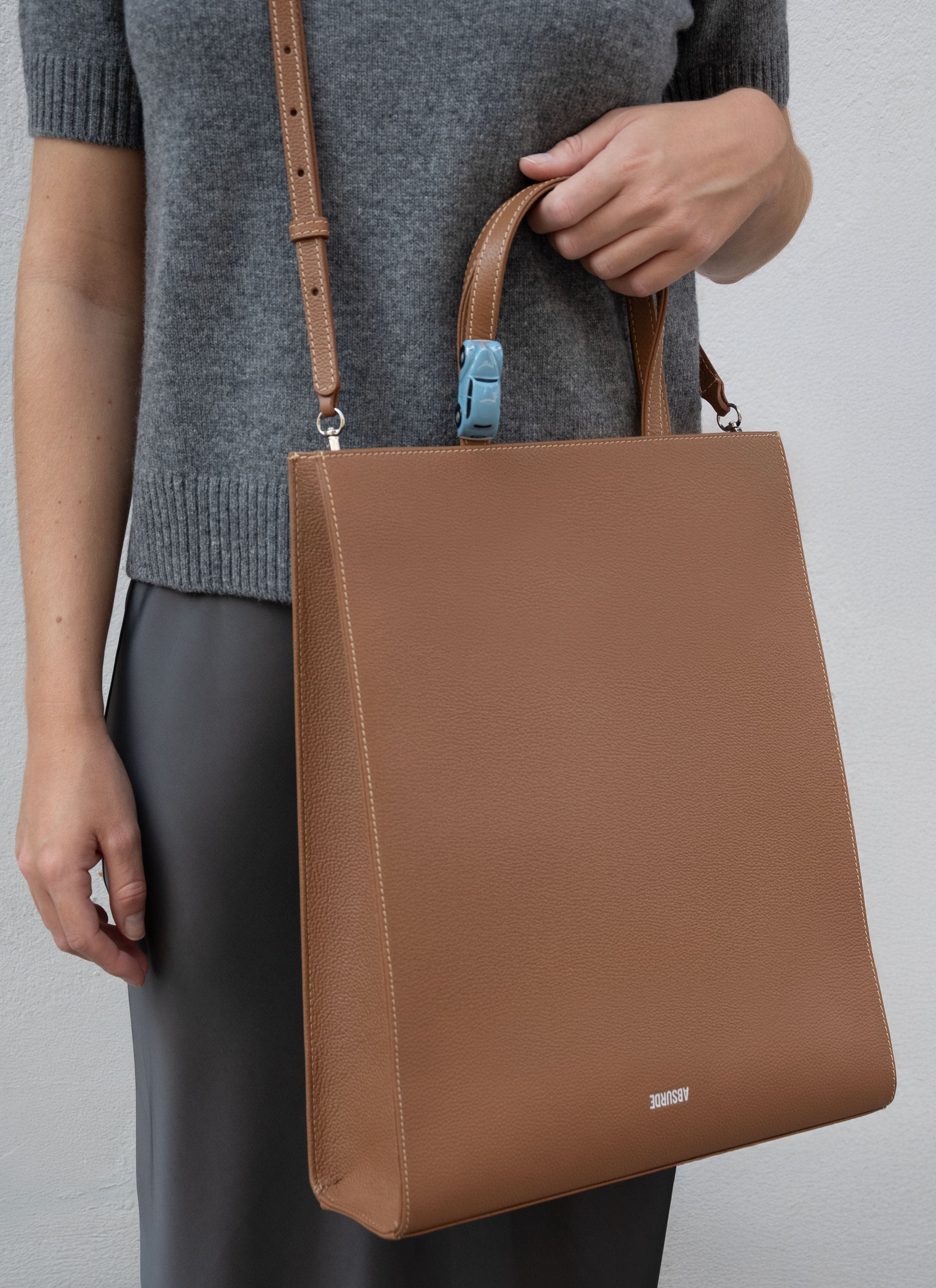 BIG STOP Tote Bag in Camel Leather