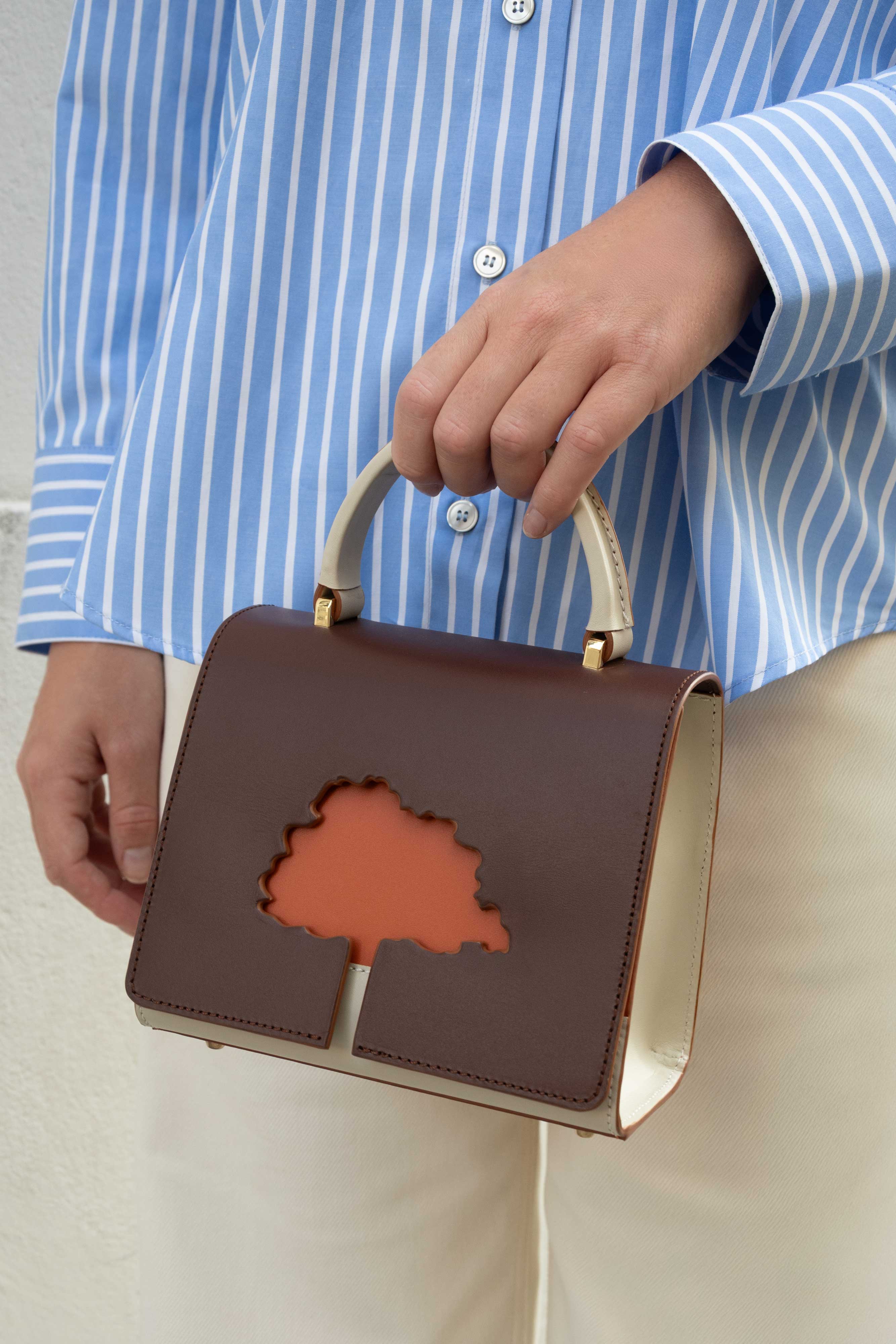 ONE WAY Brown small leather shoulder bag