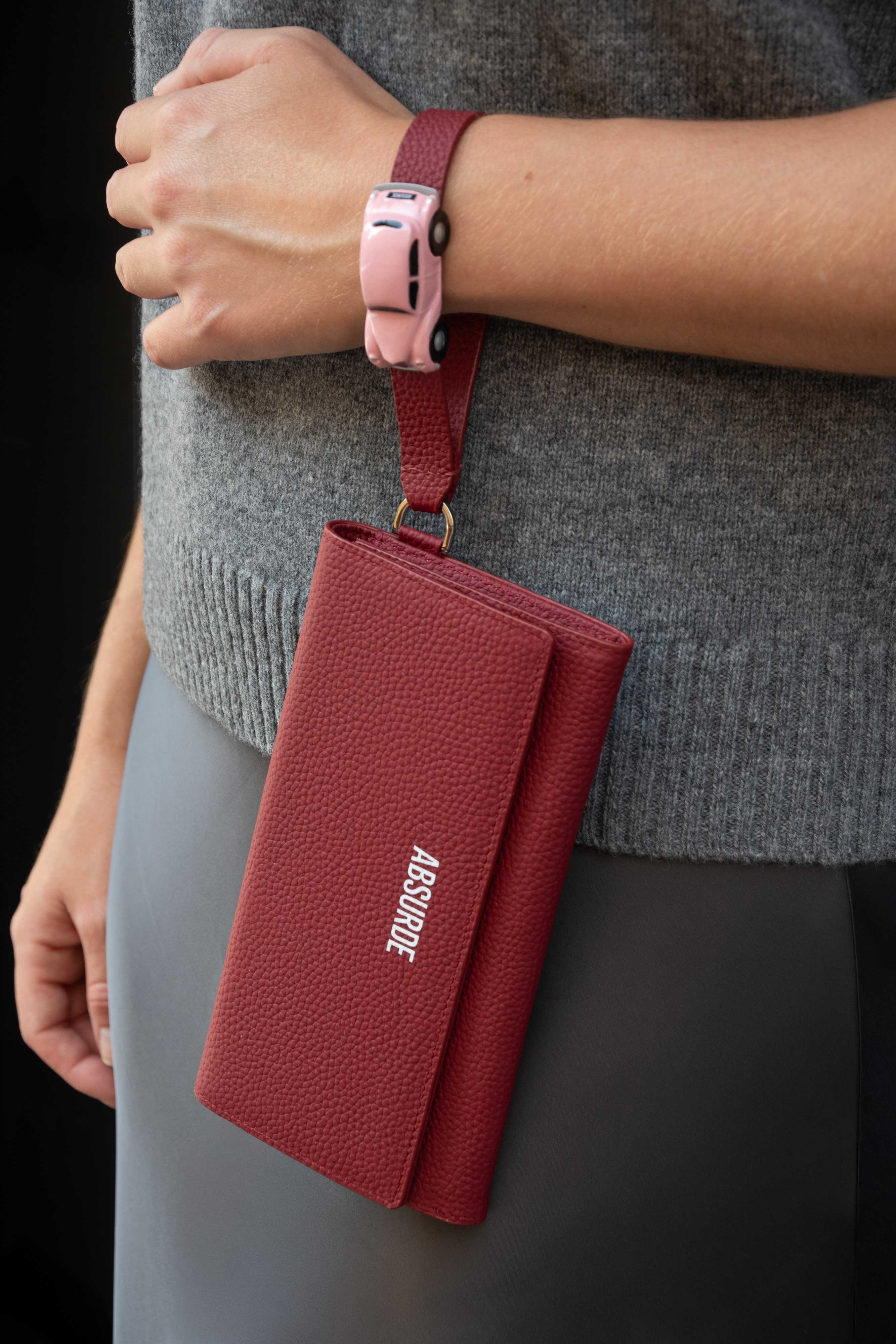 PARKING Burgundy grain Leather bifold wallet with pink car