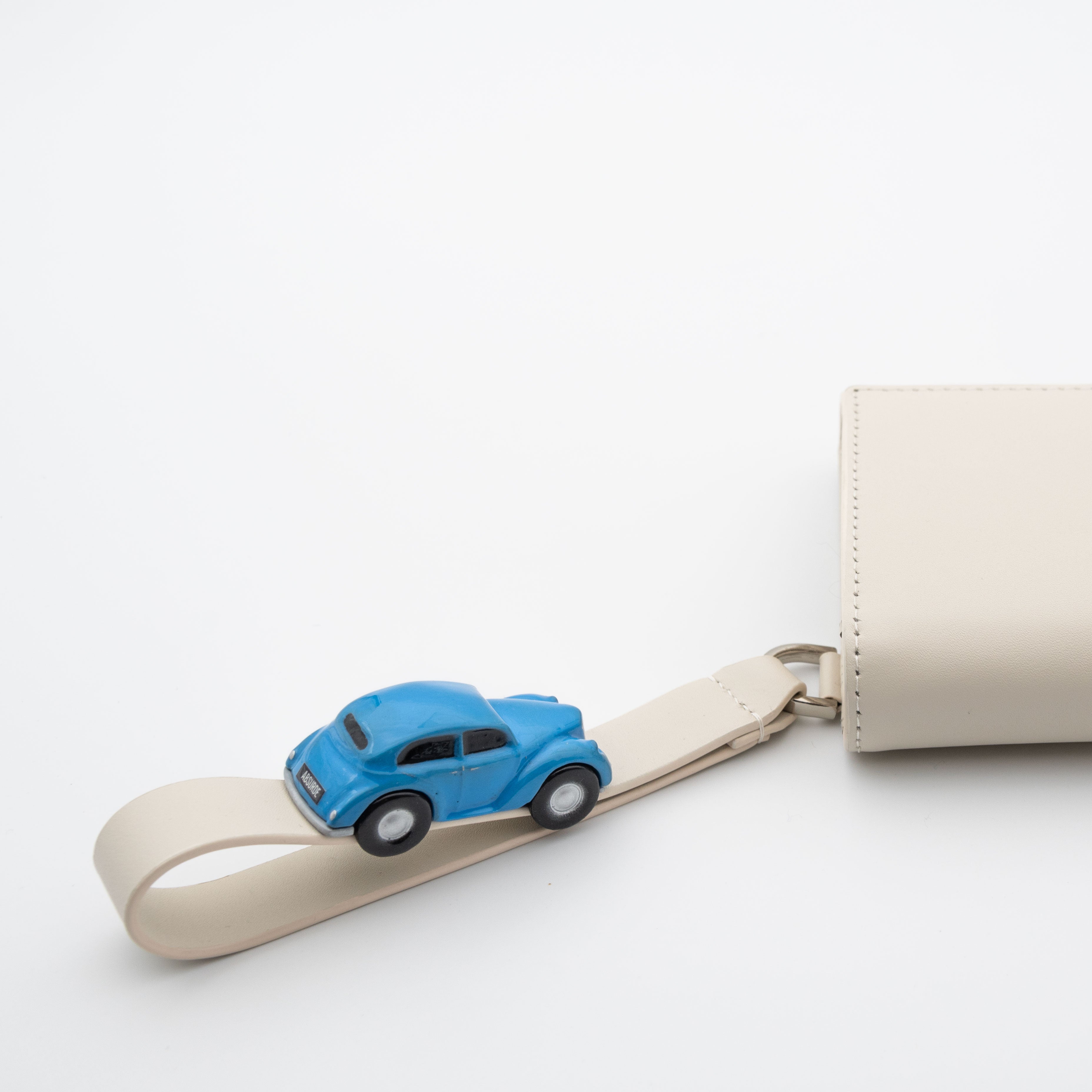 PARKING Off White Leather bifold wallet with blue car – ABSURDE