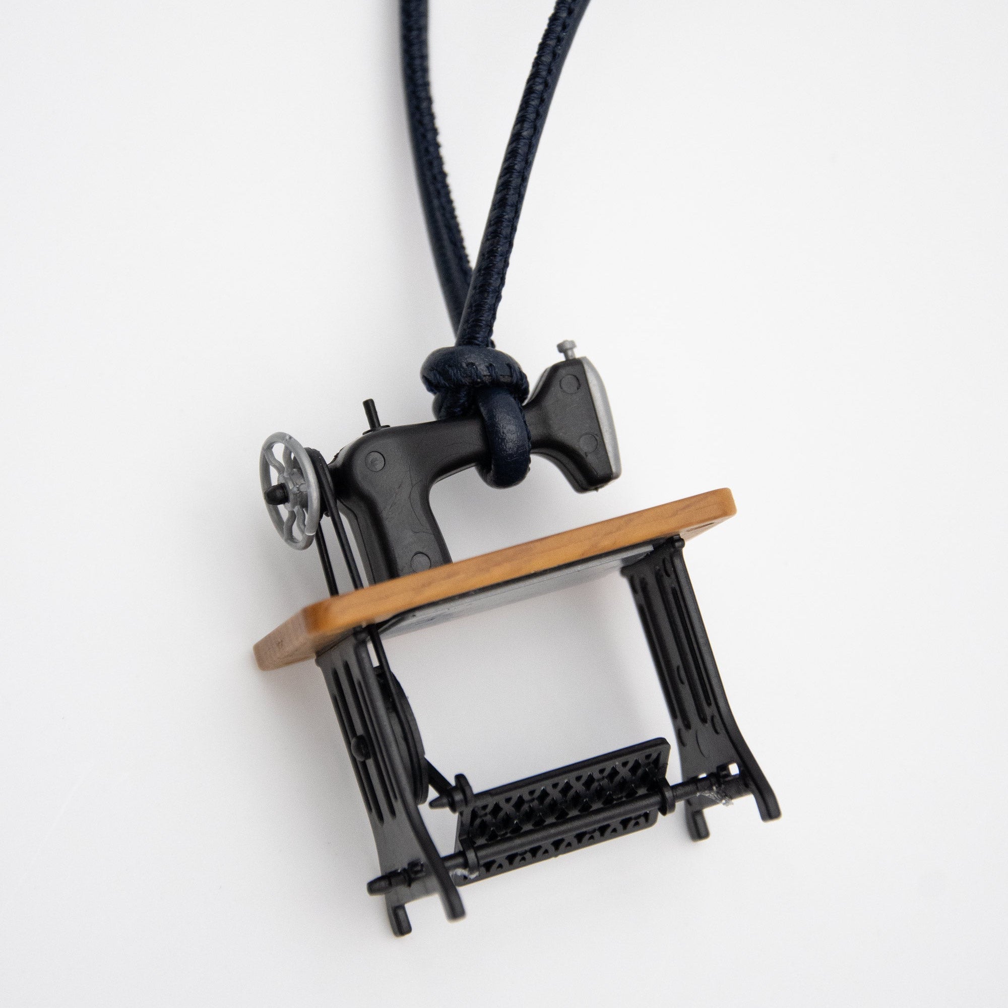 Vintage Sewing Machine Bag Charm